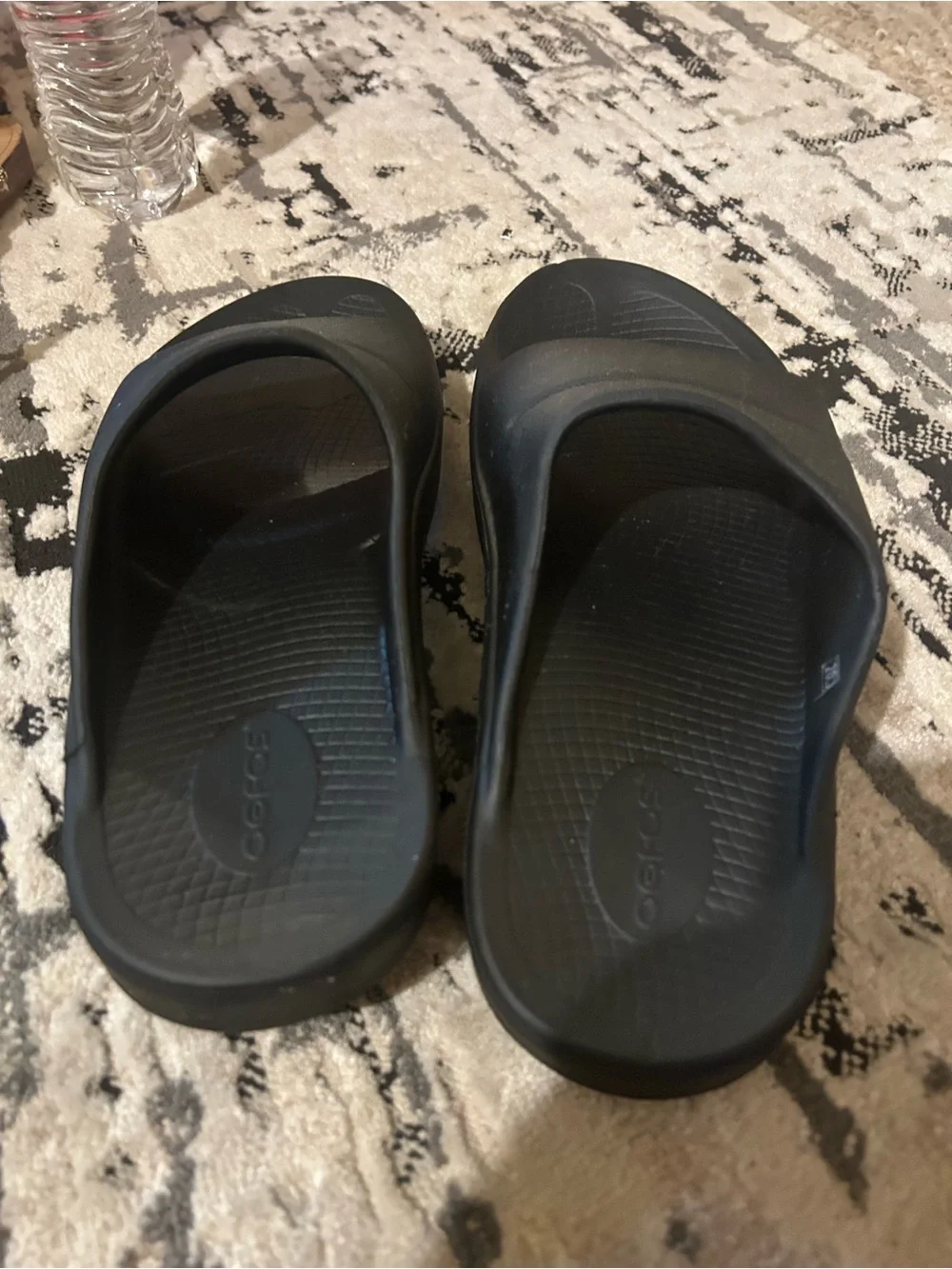 OOFOS Black Double-Strap Recovery Slide Sandals
